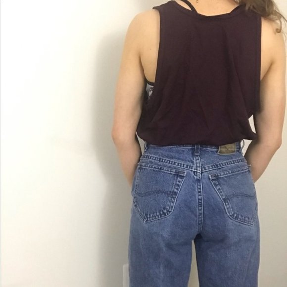 Vintage 2000 Sun Moon Maroon Running Tank JFK Reston Virginia Washington… - Picture 5 of 10